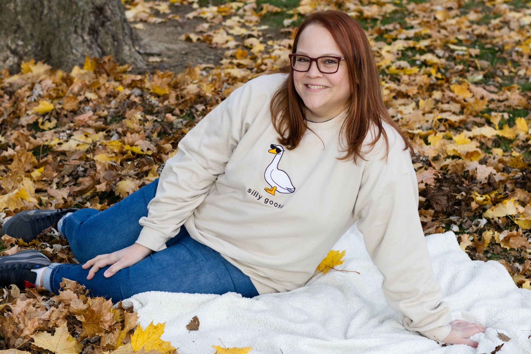 EMBROIDERED SWEATSHIRT- SILLY GOOSE