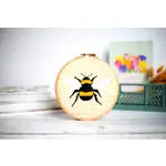 BUMBLE BEE EMBROIDERY PATTERN FABRIC PACK