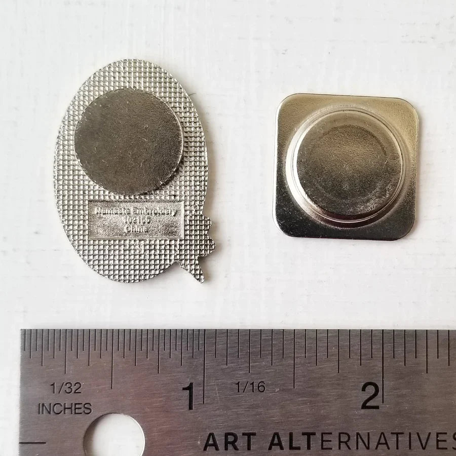 CHICKADEE ENAMEL NEEDLE MINDER
