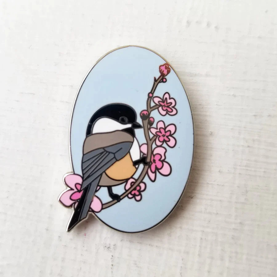 CHICKADEE ENAMEL NEEDLE MINDER