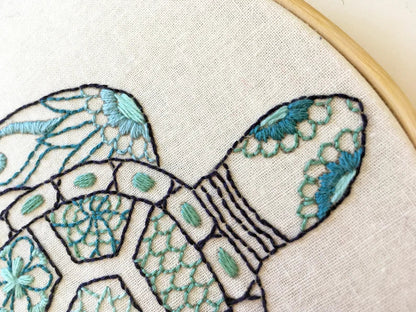 SEA TURTLE EMBROIDERY KIT