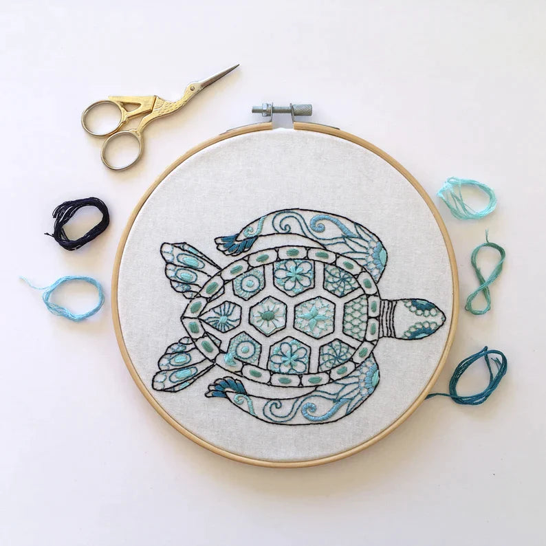 SEA TURTLE EMBROIDERY KIT